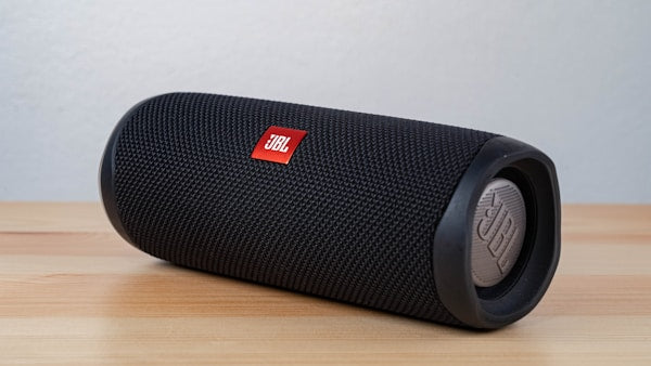 Portable Bluetooth Speaker Waterproof — 20Hr Playtime